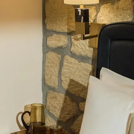 Meteora Boutique A