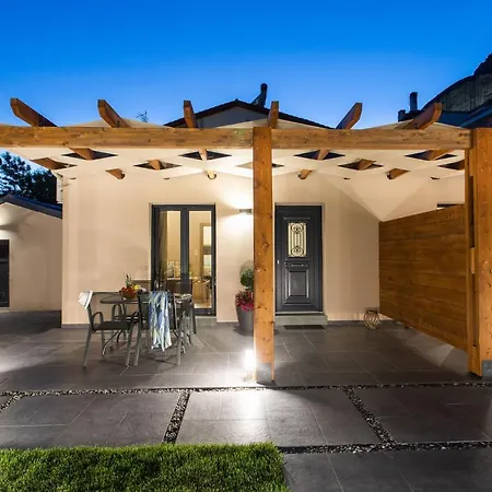 Willa Meteora Boutique A