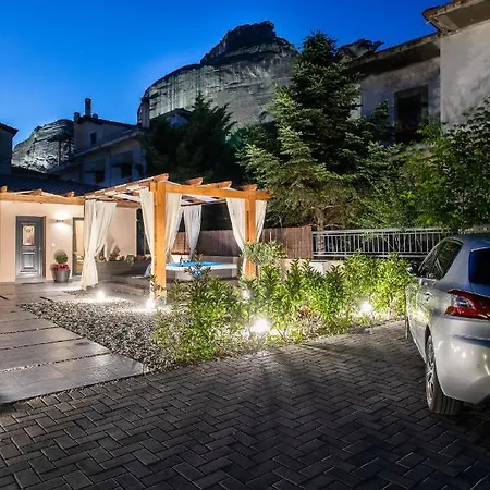 Meteora Boutique A *